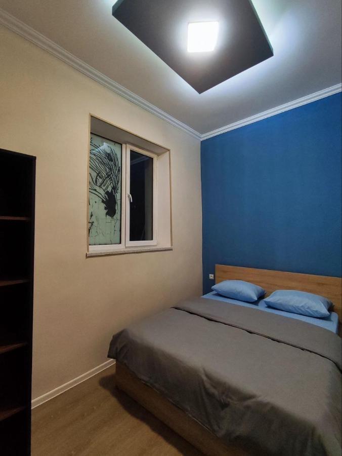 Guest House In The Small Center Ереван Екстериор снимка